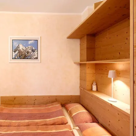 Attila Giardino Apartment *
